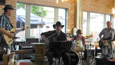 Externer Link zum Video auf YouTube: https://youtu.be/umc8Fp0Pmvw